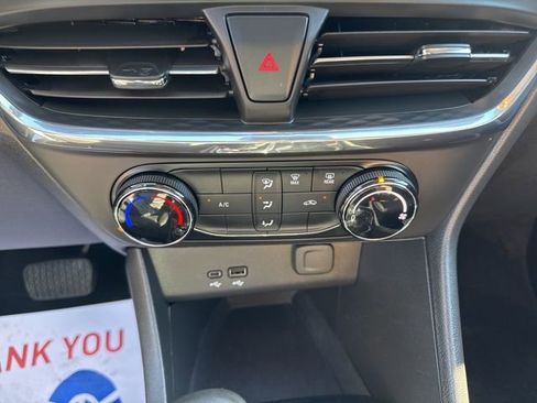 Used 2025 Buick Encore GX Preferred image 21