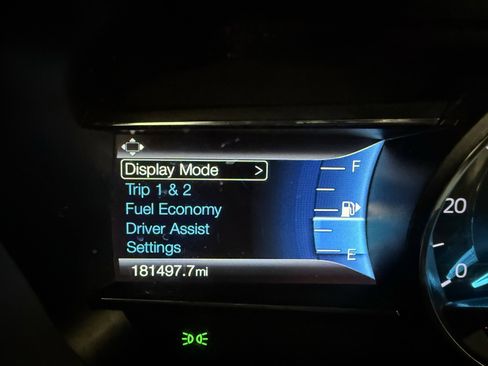 Used 2018 Ford Explorer Limited image 18