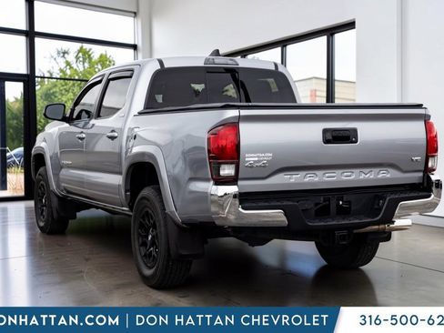 Used 2020 Toyota Tacoma SR5 AWD/4WD image 19