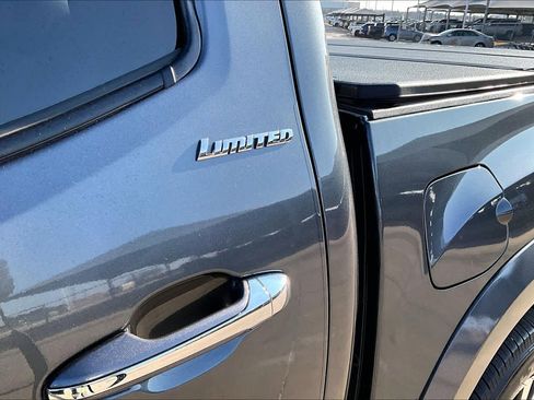 Used 2021 Toyota Tacoma Limited image 33