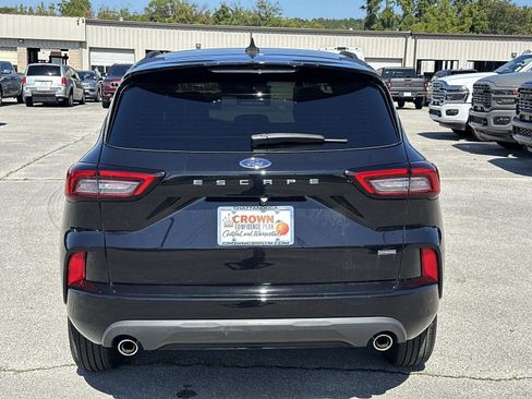 Used 2023 Ford Escape ST-Line w/ Equipment Group 301A image 6