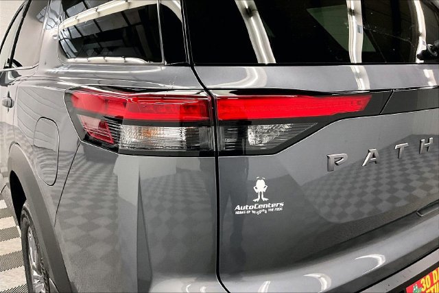 New 2026 Nissan Pathfinder SV FWD image 18