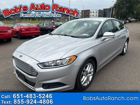 Used 2015 Ford Fusion SE FWD image 1