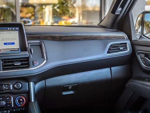 Used 2023 Chevrolet Suburban Premier image 45