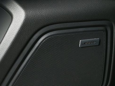 New 2026 Porsche Macan image 7