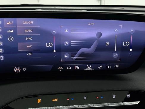 New 2026 Buick Enclave Sport Touring w/ Power Package image 35