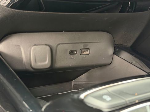 Used 2025 Chevrolet Trax ACTIV w/ Sunroof Package image 34