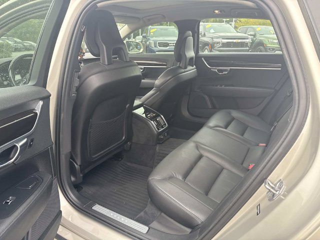 Used 2018 Volvo S90 T5 Momentum w/ Protection Package FWD image 7