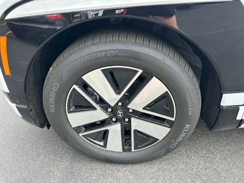 New 2026 Hyundai Ioniq 9 SEL image 40
