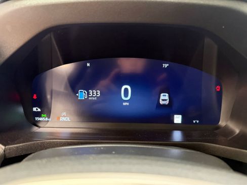 Used 2025 Ford Explorer Active AWD/4WD image 26
