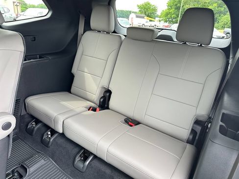 New 2026 GMC Acadia Elevation w/ Black Edition FWD image 16