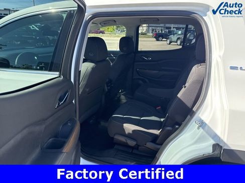 Certified 2023 GMC Acadia SLE image 13