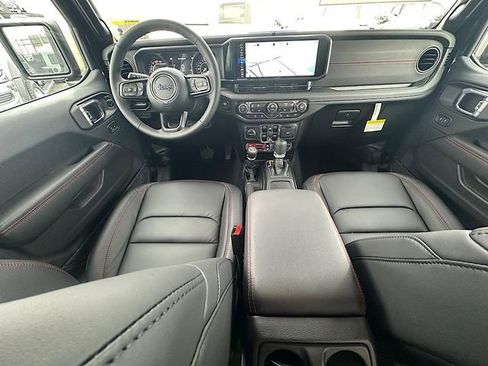 New 2026 Jeep Wrangler Unlimited Rubicon w/ Xtreme 35 Tire Package image 21