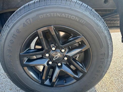 Used 2020 Chevrolet Silverado 1500 LT Trail Boss AWD/4WD image 10