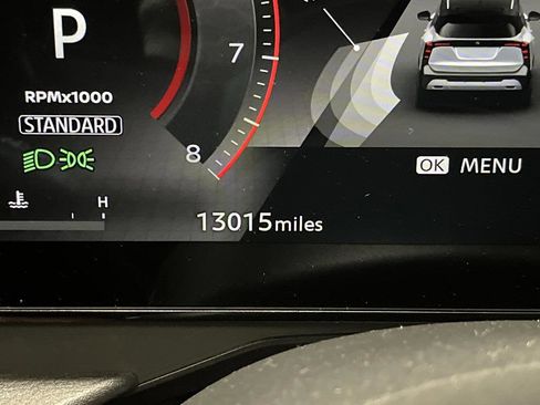 Used 2025 Nissan Kicks SR w/ SR Premium Package image 6