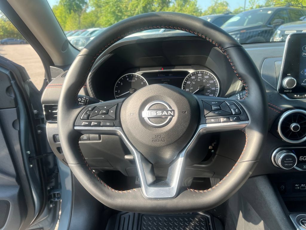 Used 2025 Nissan Sentra SR FWD image 30