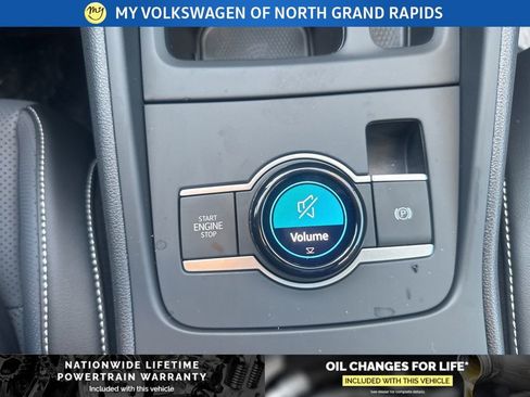 New 2026 Volkswagen Tiguan SE image 23