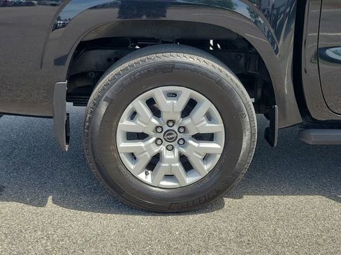 Used 2022 Nissan Frontier SV RWD image 7