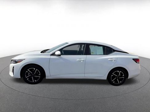 Used 2025 Nissan Sentra SV FWD image 7
