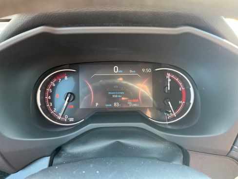 Used 2025 Toyota RAV4 LE AWD/4WD image 27