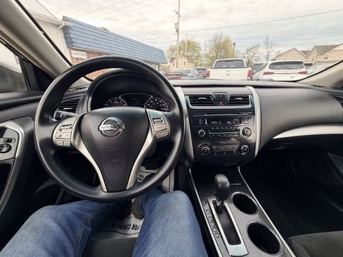 Used 2013 Nissan Altima 2.5 S FWD image 4