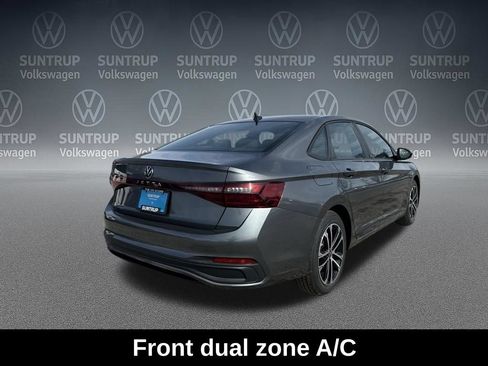 Used 2026 Volkswagen Jetta Sport FWD image 5