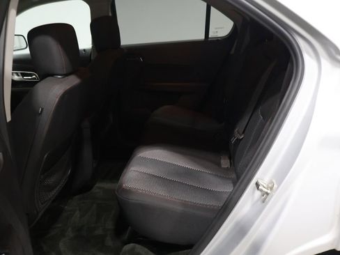 Used 2015 Chevrolet Equinox LT w/ Driver Convenience Package image 19