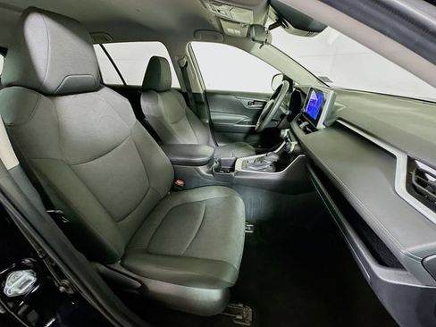 Certified 2025 Toyota RAV4 XLE AWD/4WD image 26
