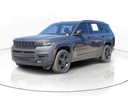 Used 2022 Jeep Grand Cherokee L Laredo AWD/4WD image 2