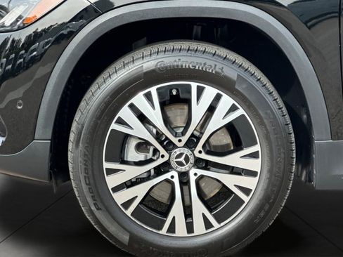 Certified 2025 Mercedes-Benz GLA 250 image 4