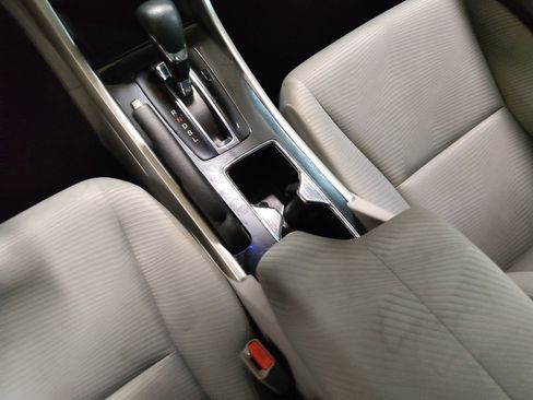 Used 2017 Honda Accord LX image 26