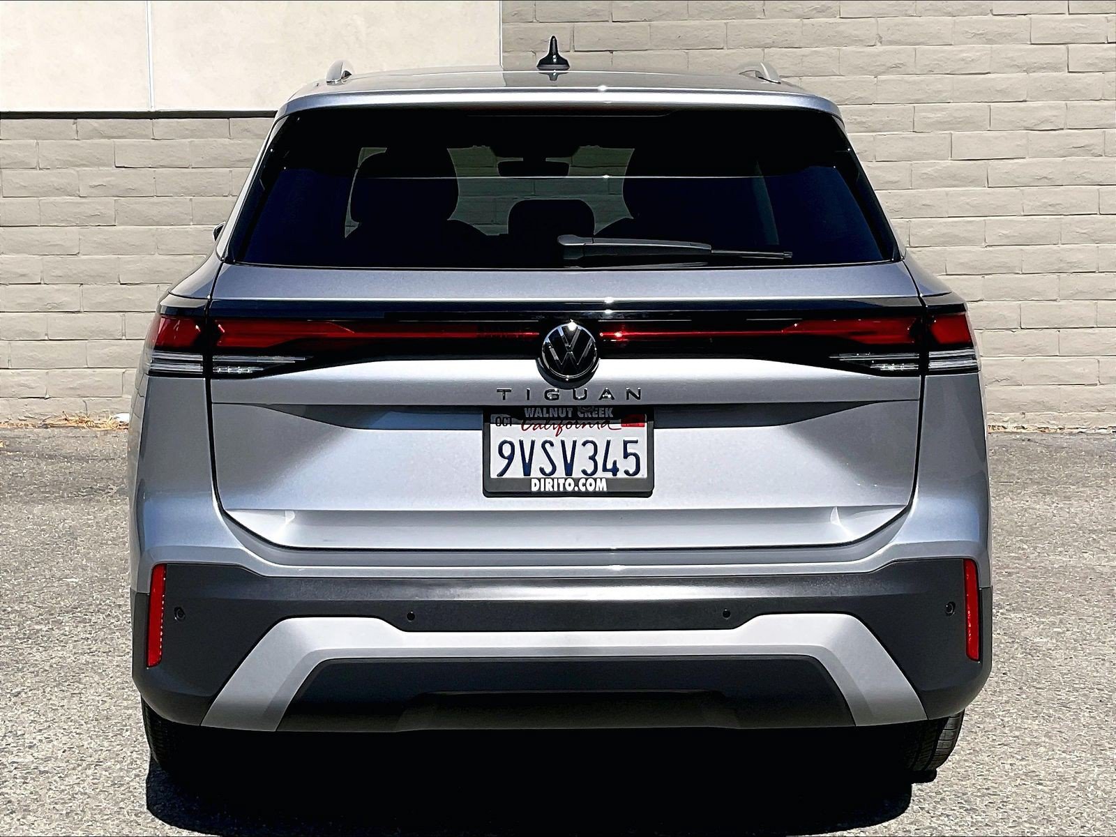 Certified 2025 Volkswagen Tiguan S FWD image 3