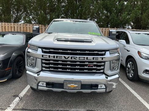 Used 2020 Chevrolet Silverado 2500 LTZ w/ Z71 Off-Road Package AWD/4WD image 2