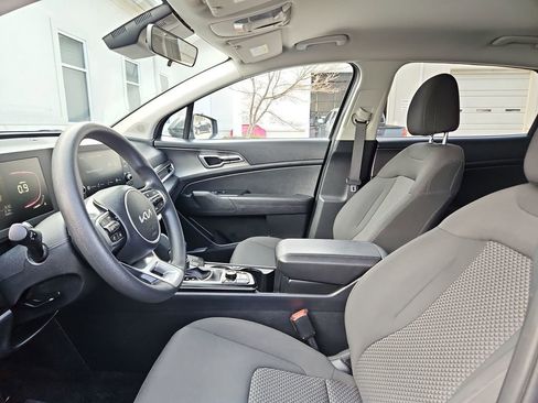 Used 2024 Kia Sportage LX image 20