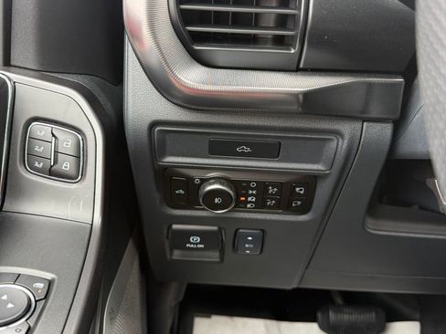 New 2026 Ford F150 Lariat w/ Equipment Group 502A High image 17