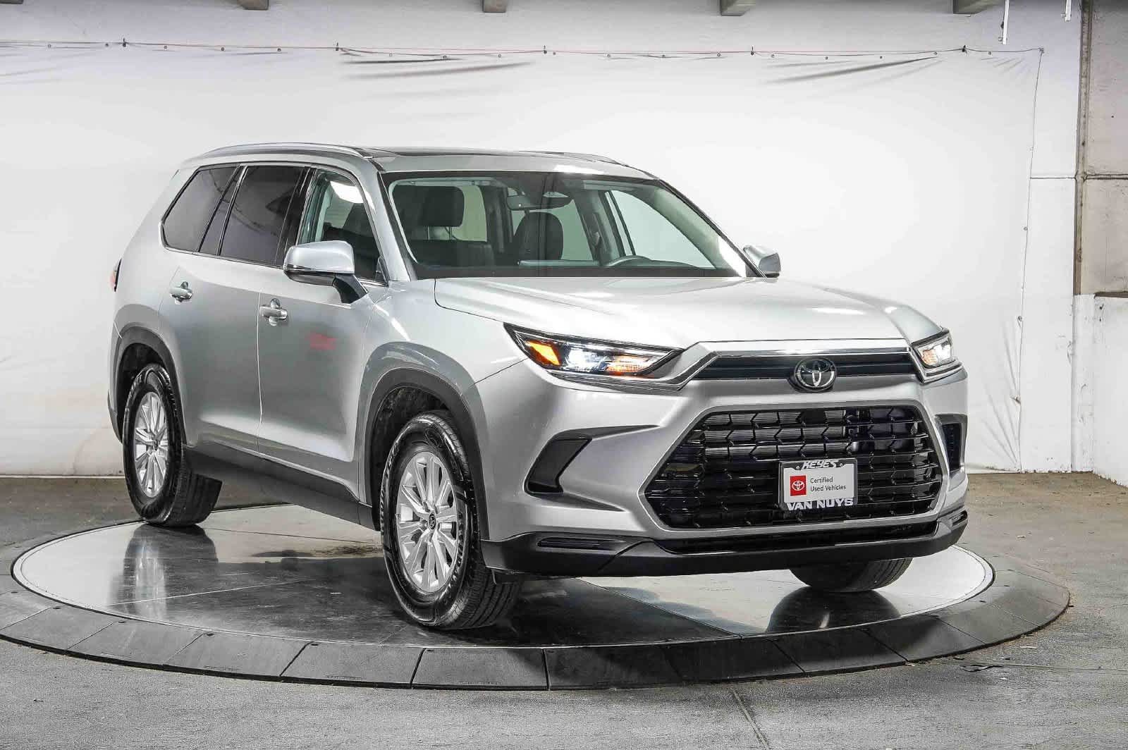 Certified 2025 Toyota Grand Highlander XLE FWD image 6