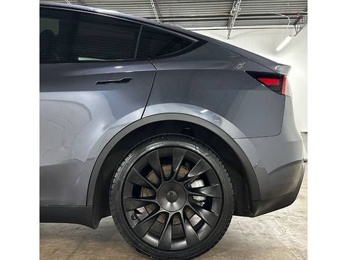 Used 2022 Tesla Model Y Long Range AWD/4WD image 10