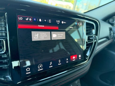 Used 2024 Dodge Durango GT image 13