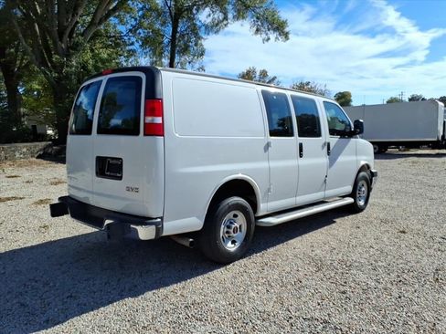 Used 2023 GMC Savana 2500 w/ Driver Convenience Package image 7