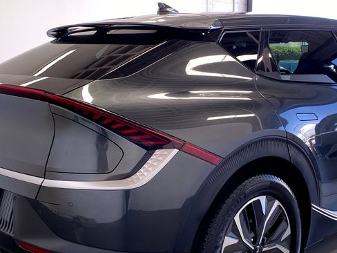 Certified 2024 Kia EV6 Light RWD image 10
