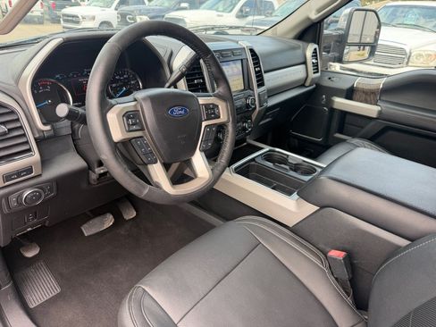Used 2019 Ford F250 Lariat w/ Chrome Package AWD/4WD image 20