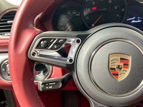 Used 2024 Porsche 718 Boxster RWD image 18
