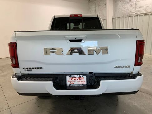 Used 2026 RAM 2500 Laramie AWD/4WD image 7
