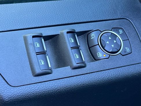 Used 2019 Ford F150 Raptor w/ Equipment Group 802A Luxury image 13