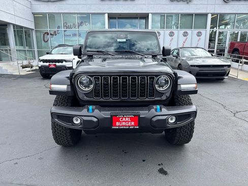 Certified 2025 Jeep Wrangler Unlimited Rubicon 4xe w/ Convenience Group AWD/4WD image 2