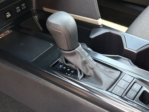 Used 2025 Toyota Camry LE FWD image 18