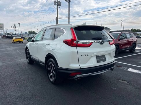 Used 2018 Honda CR-V Touring image 3