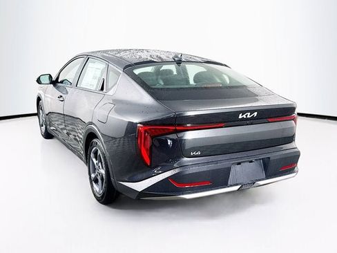 New 2026 Kia K4 LXS image 7