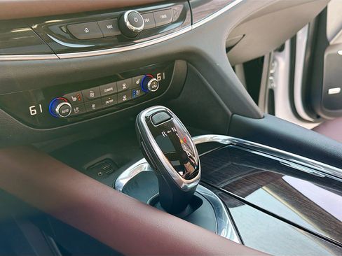 Used 2020 Buick Enclave Avenir w/ Avenir Technology Package image 10