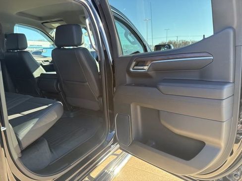 Used 2023 GMC Sierra 1500 SLT image 43